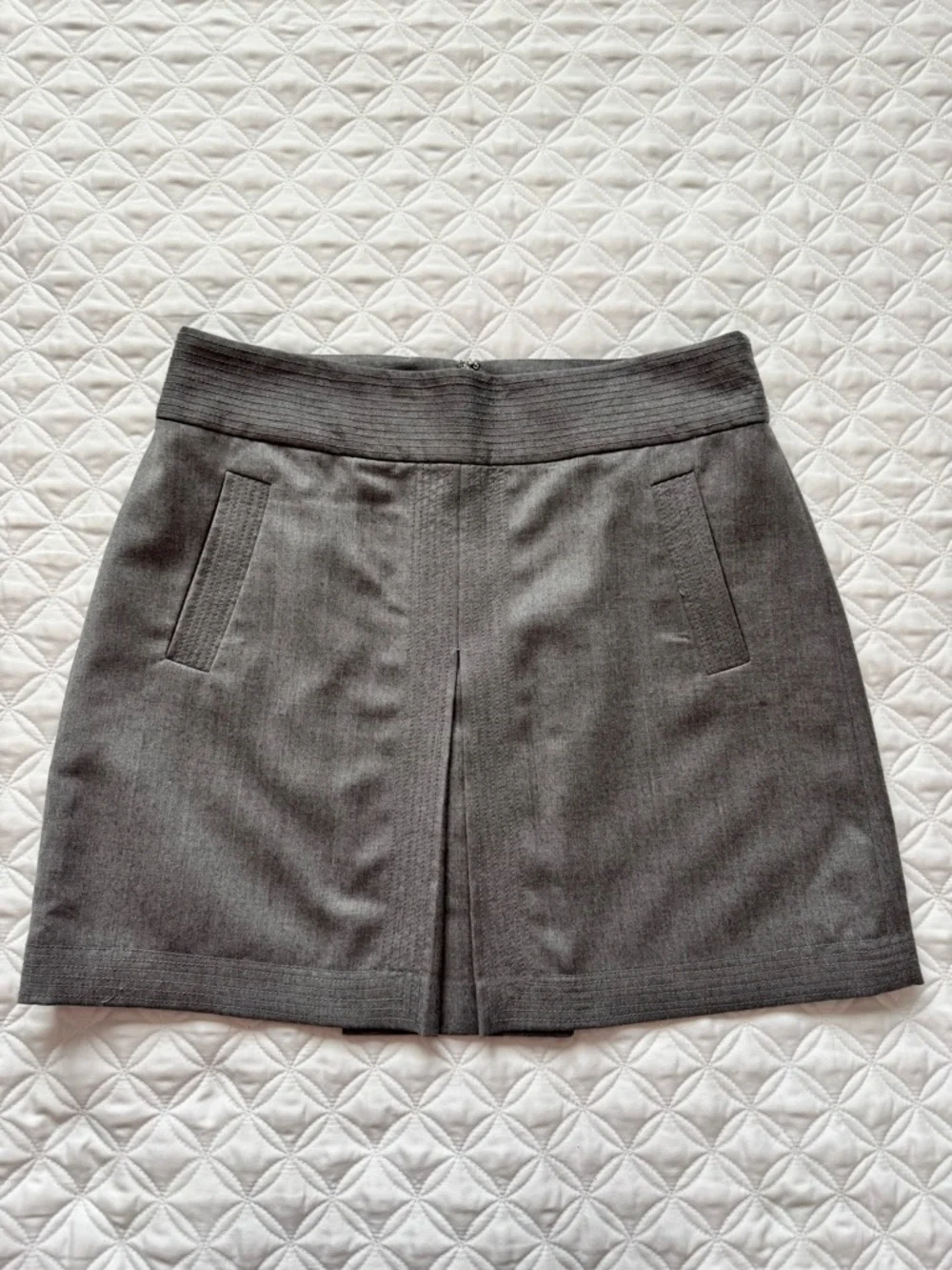 J. Crew Gray 100% Wool Mini Skirt Front Pleat Y2K Size 6